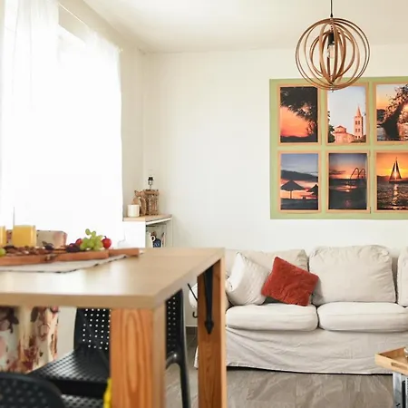 Apartment Marinela *